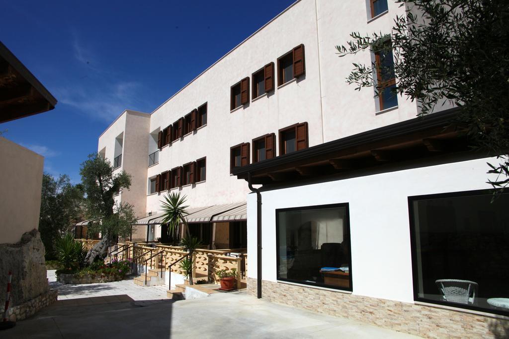Agricostella Agriturismo Vieste Exterior photo